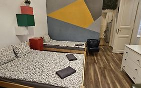 Cheerful And Cozy 2 Bedrooms 2 Bathrooms Apartment With Top Location