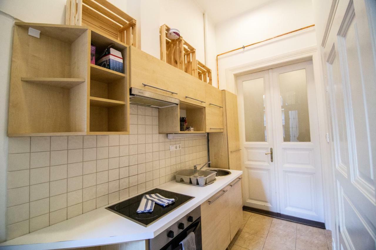 Cheerful And Cozy 2 Bedrooms 2 Bathrooms Apartment With Top Location Boedapest Buitenkant foto